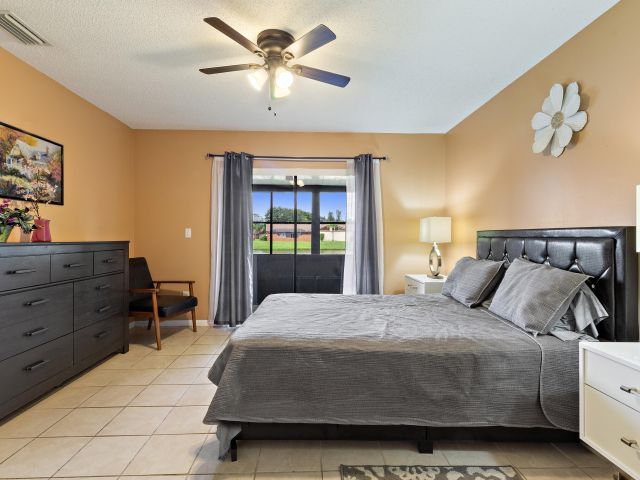 Дом в аренду по адресу 1315 Summit Run Circle - фото 6592337