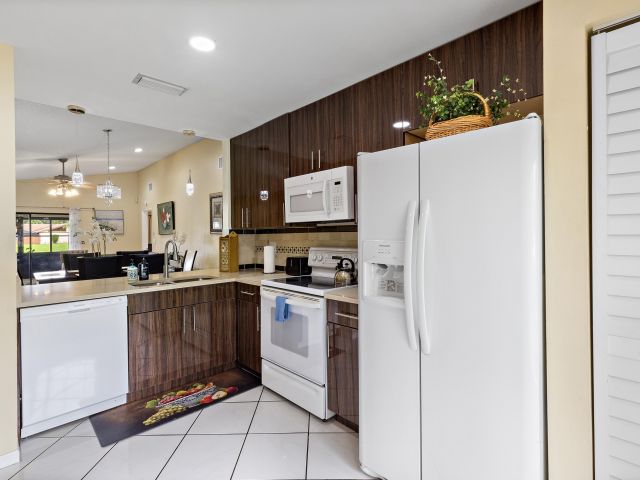 Дом в аренду по адресу 1315 Summit Run Circle - фото 6592339