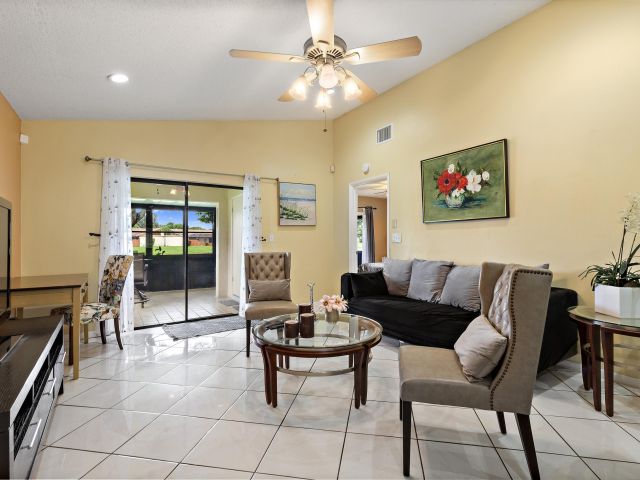 Дом в аренду по адресу 1315 Summit Run Circle - фото 6592341