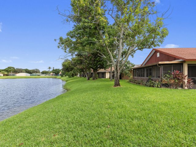 Дом в аренду по адресу 1315 Summit Run Circle - фото 6592343