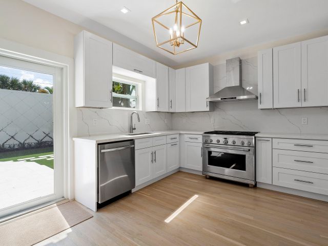 Дом в аренду по адресу 224 10th Street - фото 6666680