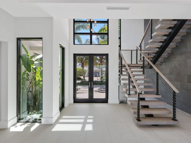 Продажа дома по адресу 933 Allamanda Drive - фото 6639865