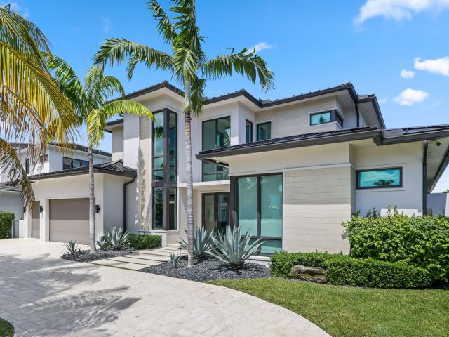 Продажа дома по адресу 933 Allamanda Drive - фото 6639869