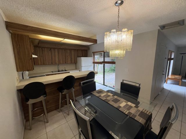 Дом в аренду по адресу 2950 SW 22nd Circle 4a - фото 6595140