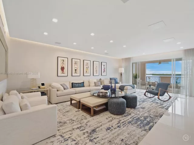 Продажа квартиры #5053 - фото 6599907