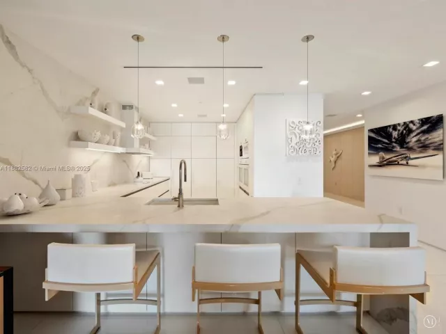 Продажа квартиры #5053 - фото 6599901