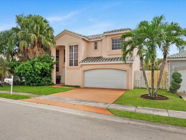 Продажа дома по адресу 10372 SW 9th Lane - фото 6576062