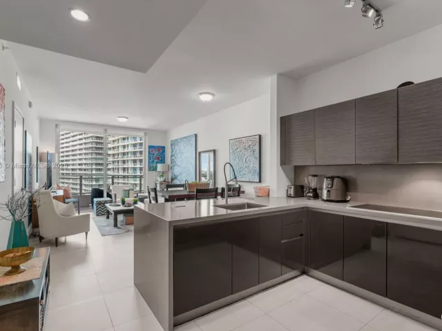 Продажа квартиры #2503 - фото 6607038