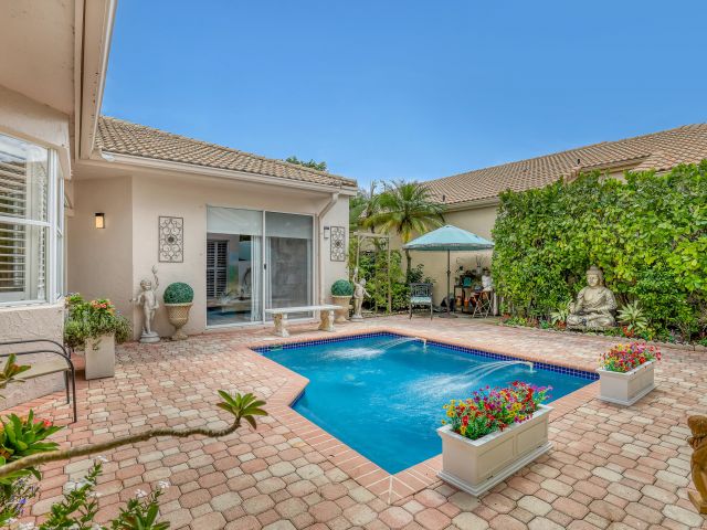 Продажа дома по адресу 2076 Cezanne Road - фото 6591906