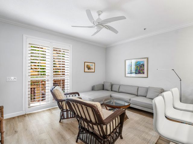 Дом в аренду по адресу 65 SE 5th Avenue B - фото 6594832