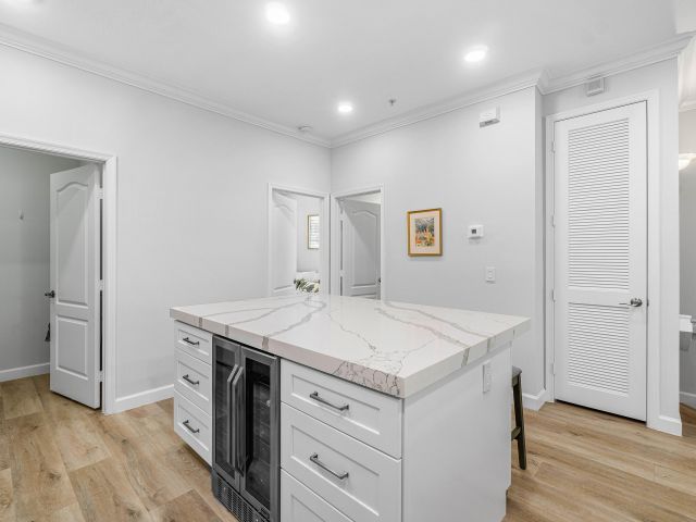 Дом в аренду по адресу 65 SE 5th Avenue B - фото 6594833