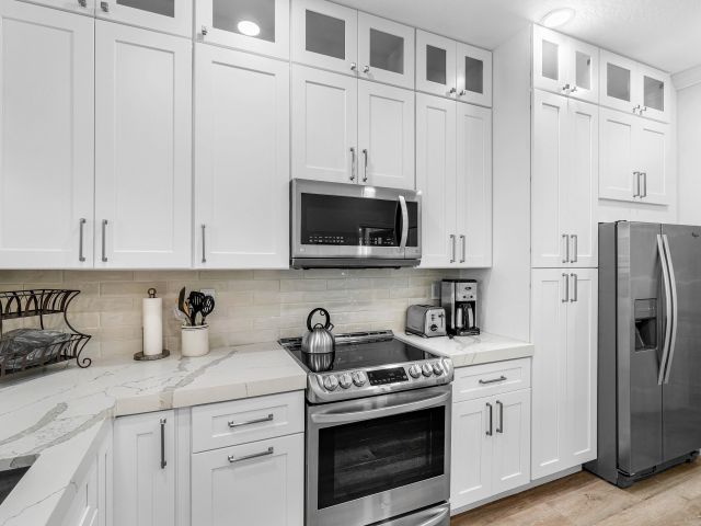 Дом в аренду по адресу 65 SE 5th Avenue B - фото 6594835