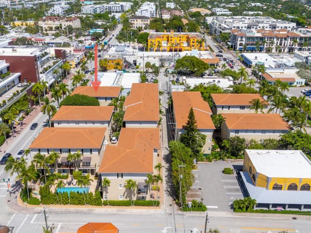 Дом в аренду по адресу 65 SE 5th Avenue B - фото 6594839