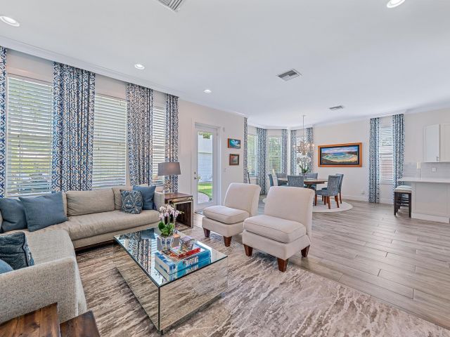 Продажа дома по адресу 235 Greymon Drive - фото 6631372