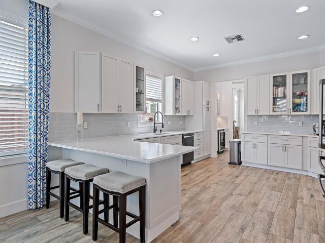 Продажа дома по адресу 235 Greymon Drive - фото 6631376