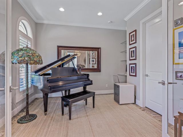 Продажа дома по адресу 235 Greymon Drive - фото 6631379