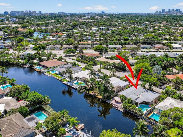 Продажа дома по адресу 2133 Coral Gardens Drive - фото 6575684