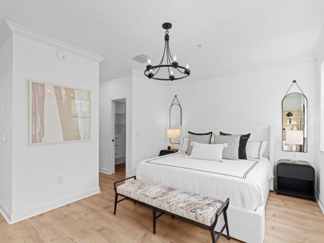 Дом в аренду по адресу 687 Hibiscus Street - фото 6592182