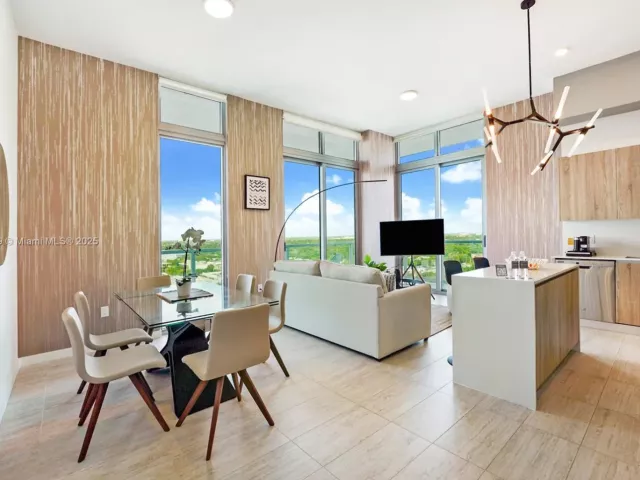 Продажа квартиры # - фото 6577543