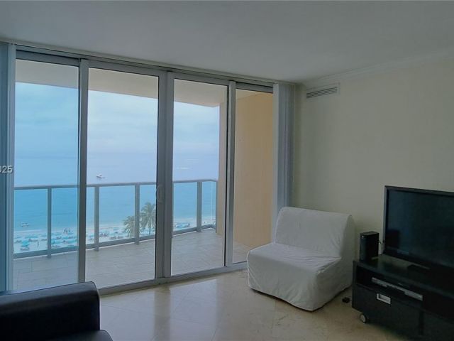 Квартира в аренду номер1021 - фото 6578445