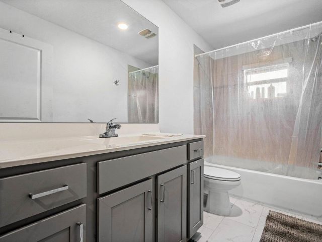 Дом в аренду по адресу 4111 Plum Tree Lane - фото 6578472