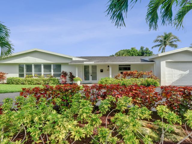 Продажа дома по адресу 811 W Royal Palm Road - фото 6776734