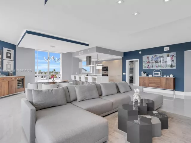 Продажа квартиры #602 - фото 6577560