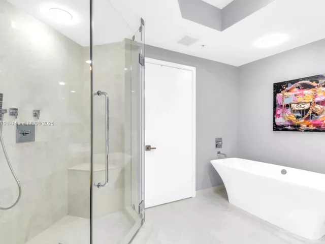 Продажа квартиры #602 - фото 6577545