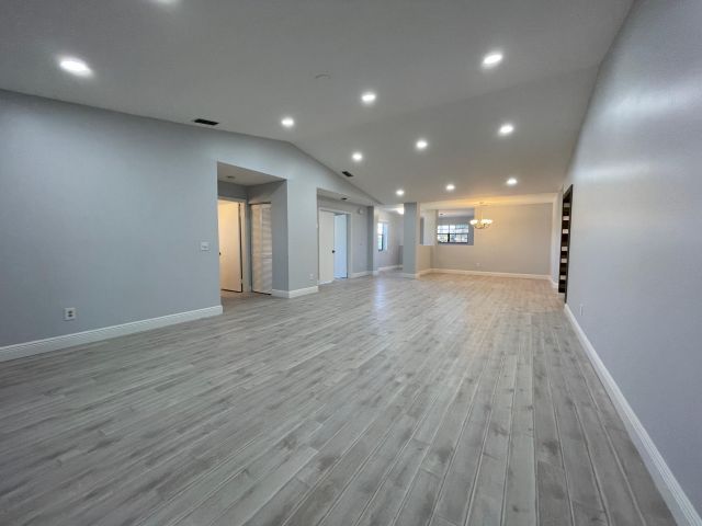 Дом в аренду по адресу 6691 Montego Bay Boulevard H - фото 6593362