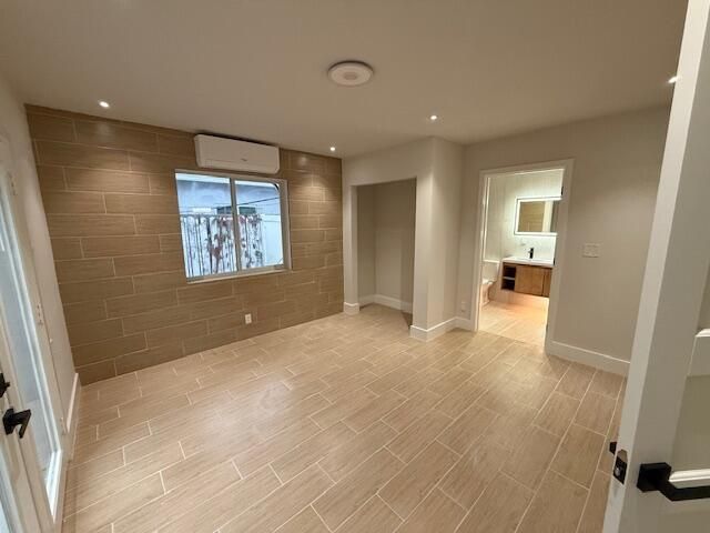 Дом в аренду по адресу 1449 SE 8th Street - фото 6579244