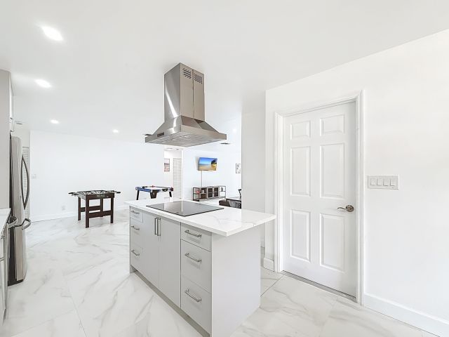 Дом в аренду по адресу 635 Kingbird Circle - фото 6595060