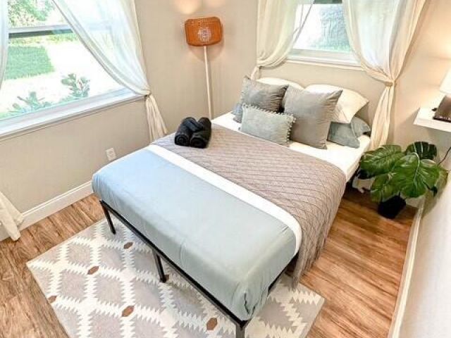 Дом в аренду по адресу 325 SW 4th Avenue - фото 6594961