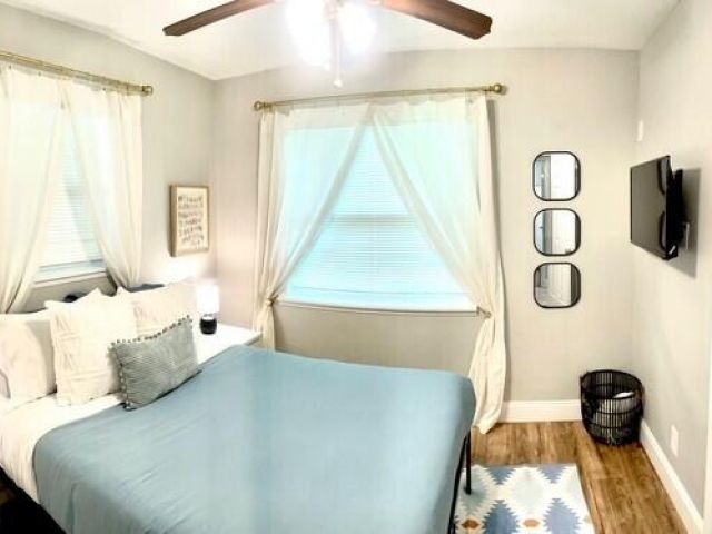 Дом в аренду по адресу 325 SW 4th Avenue - фото 6594965