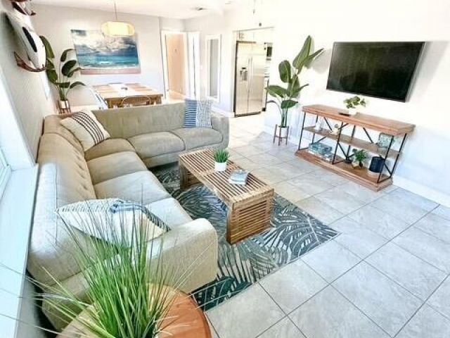 Дом в аренду по адресу 325 SW 4th Avenue - фото 6594969