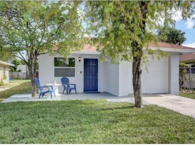 Дом в аренду по адресу 325 SW 4th Avenue - фото 6594970