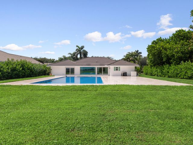 Продажа дома по адресу 8 Woodbrook Circle - фото 6634258