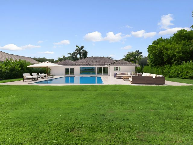 Продажа дома по адресу 8 Woodbrook Circle - фото 6634259