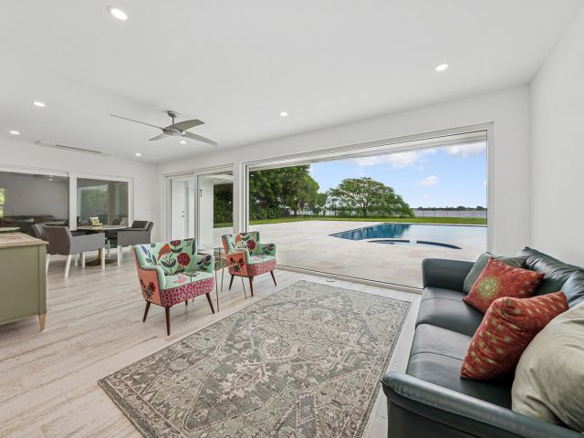 Продажа дома по адресу 8 Woodbrook Circle - фото 6634261