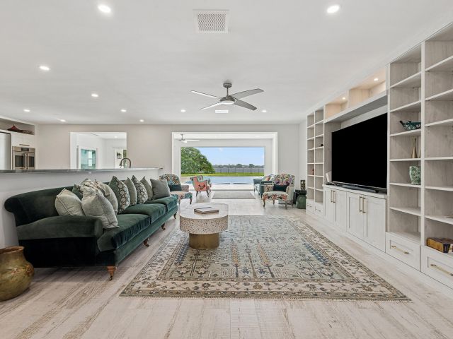 Продажа дома по адресу 8 Woodbrook Circle - фото 6634262