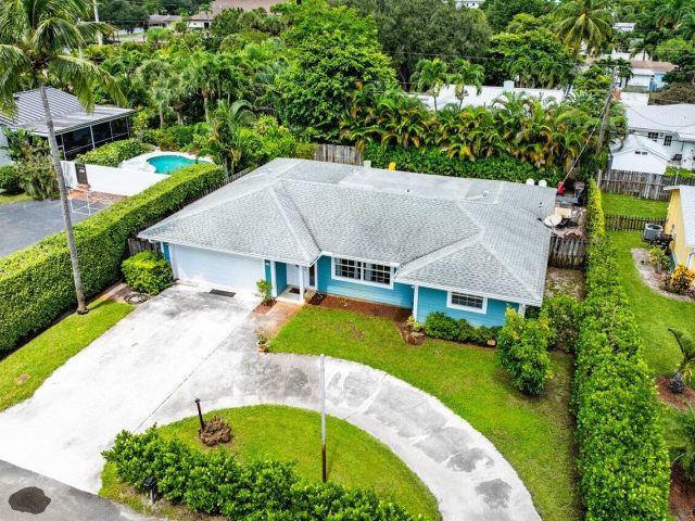 Дом в аренду по адресу 15 NE 18th Street - фото 6594991