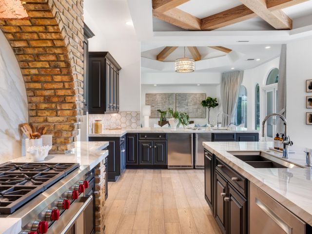 Продажа дома по адресу 6003 Le Lac Road - фото 6593019