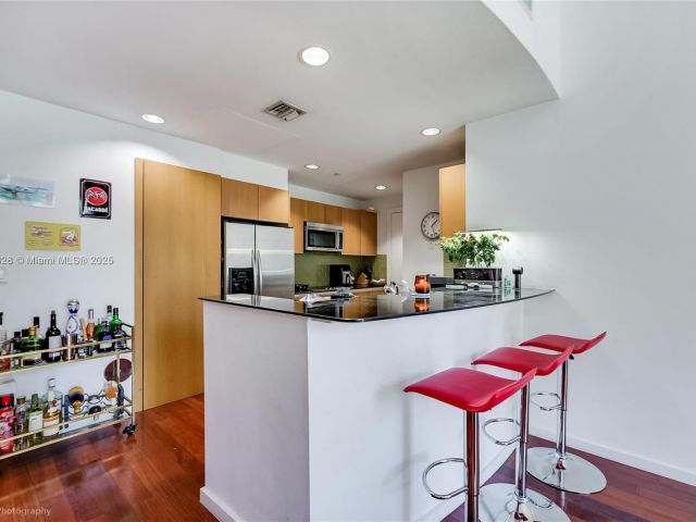 Продажа квартиры #1203 - фото 6583047