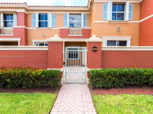 Дом в аренду по адресу 6202 NW 116th Ave 449 - фото 7437605