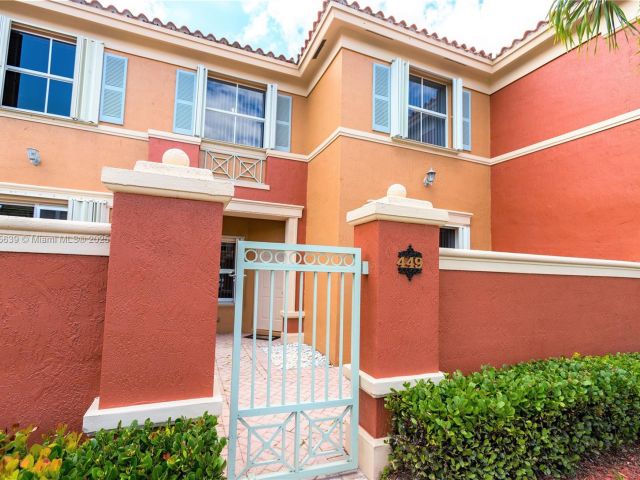 Дом в аренду по адресу 6202 NW 116th Ave 449 - фото 7437606