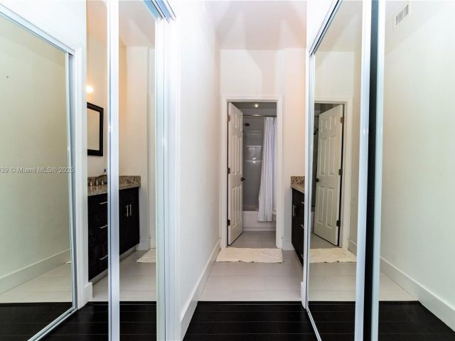 Дом в аренду по адресу 6202 NW 116th Ave 449 - фото 7437620