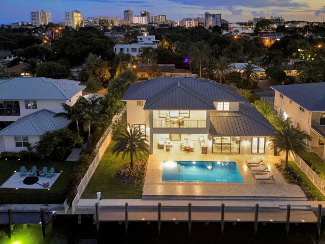 Продажа дома по адресу 3205 Beacon Street - фото 6582502