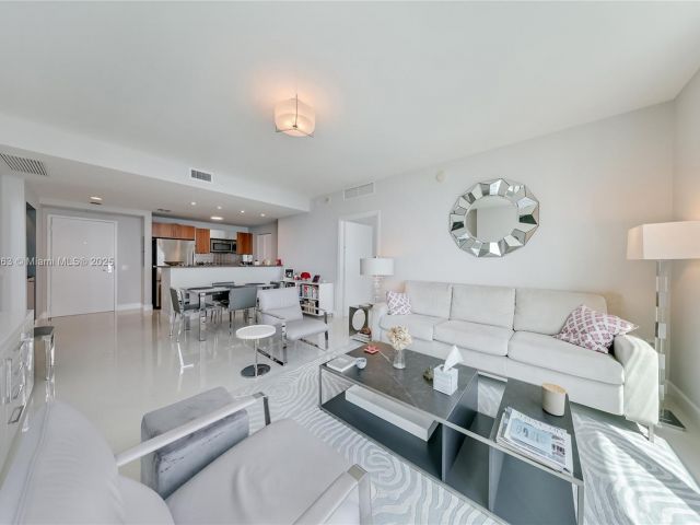 Продажа квартиры #T-3312 - фото 6582229