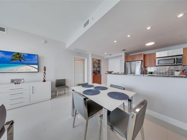 Продажа квартиры #T-3312 - фото 6582232