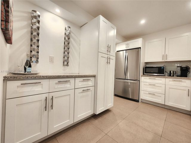 Продажа квартиры #1218 - фото 6586760