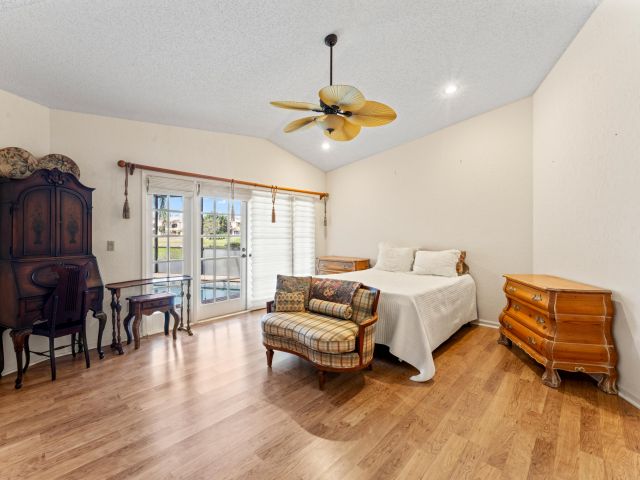 Продажа дома по адресу 22584 Esplanada Circle W - фото 6650267